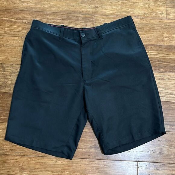 Haggar H26 Men’s Performance Black Shorts, Golf, Casual Work, 36 - Picture 2 of 5